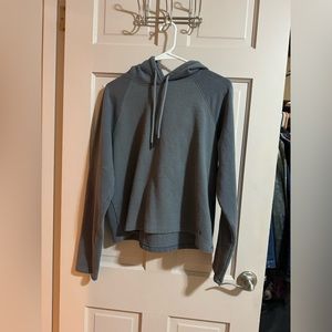 Womens Under Armour Pullover Hoodie Size Medium